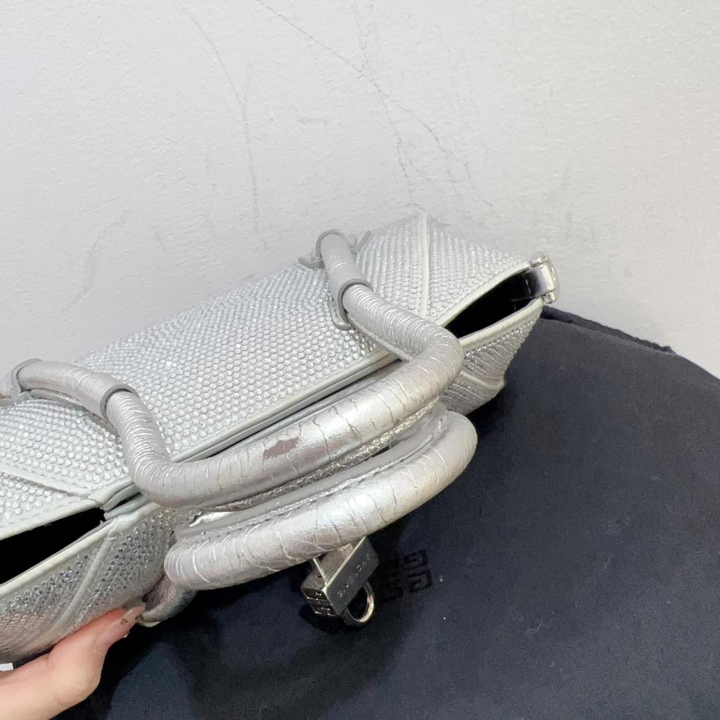 [Pre-Owned] Antigona Silver Metal Magnetic Closure Silk And Calfskin Mini Shoulder Crossbody Bag - Very Good #EX0XO0