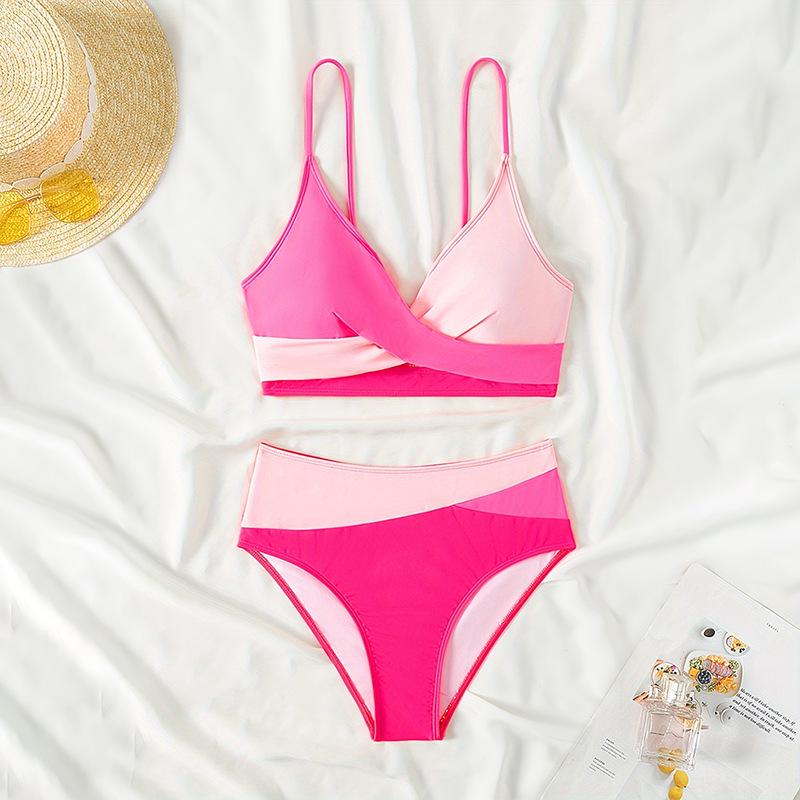 

2024 Разноцветный купальник бикини с V-образным вырезом: Европейский и американский высококлассный сексуальный раздельный купальник. Medium