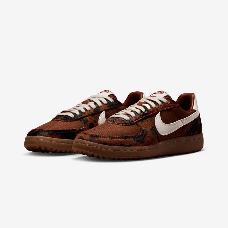 Nike Women's Field General Sneakers