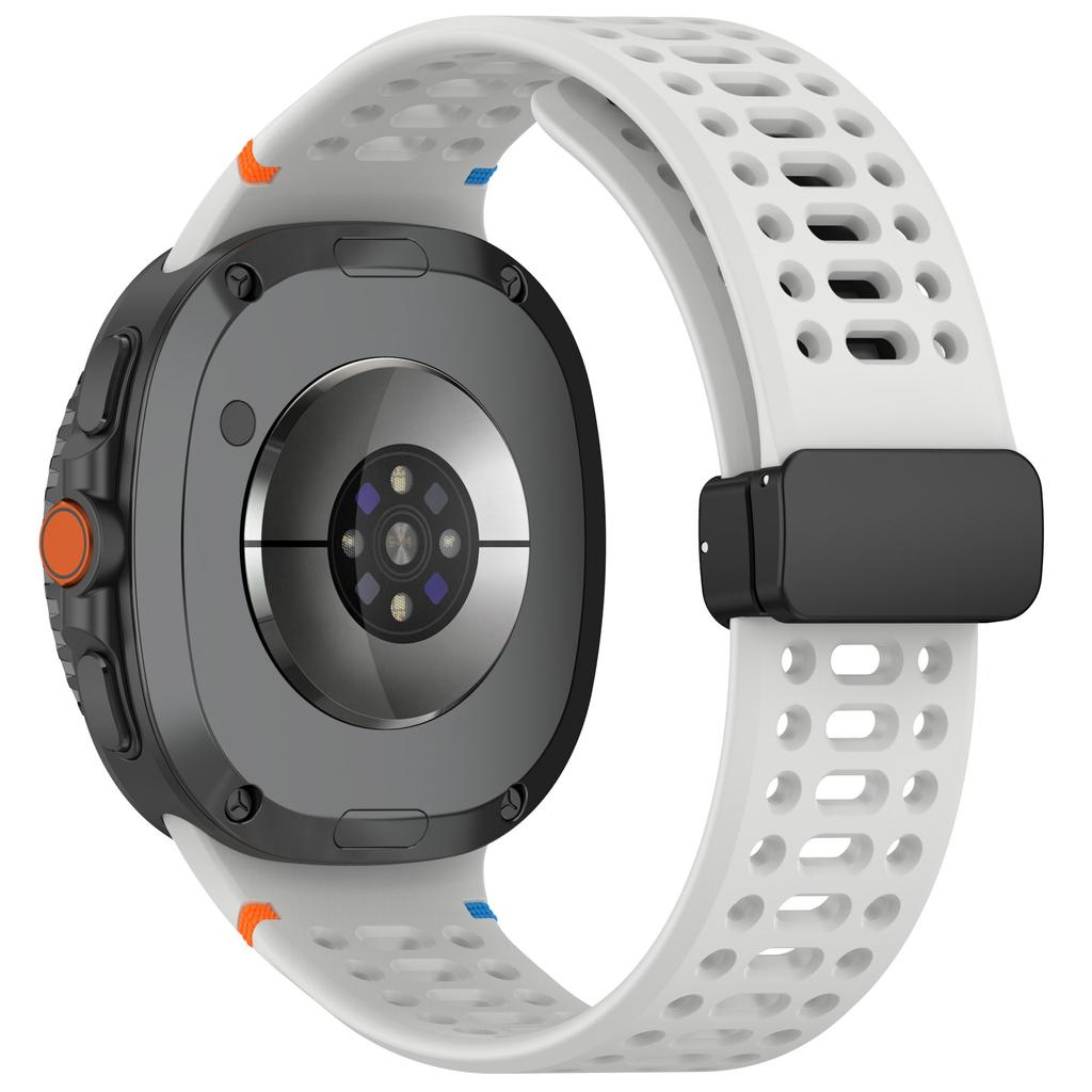 Silicone Watch Band for Samsung Galaxy Watch8 44mm/40mm/Watch8 Classic 46mm Hollow Breathable Magnetic Buckle Strap