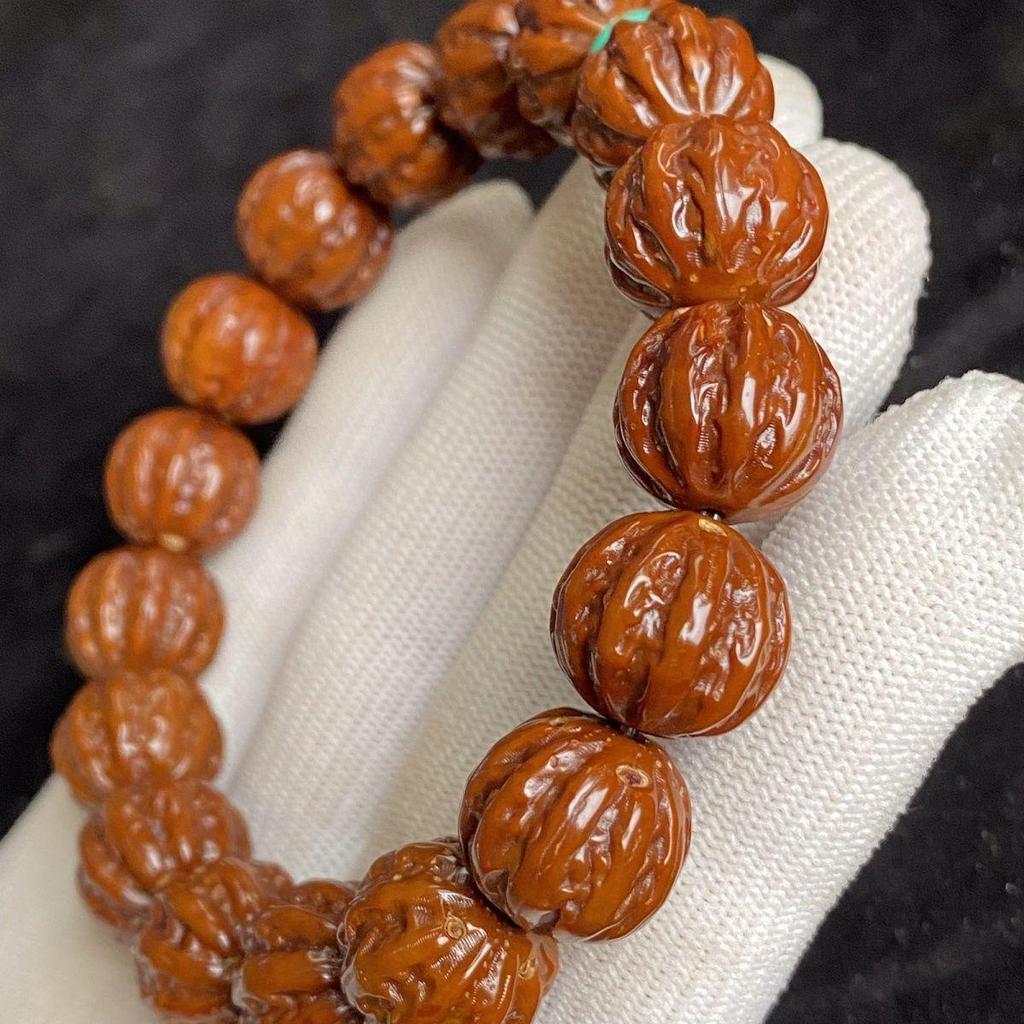 Lucky Mouse Eight-Sided Bodhi Hand String: Carved Buddhist Beads for Men, Jade-Like Material, Exquisite Craftsmanship