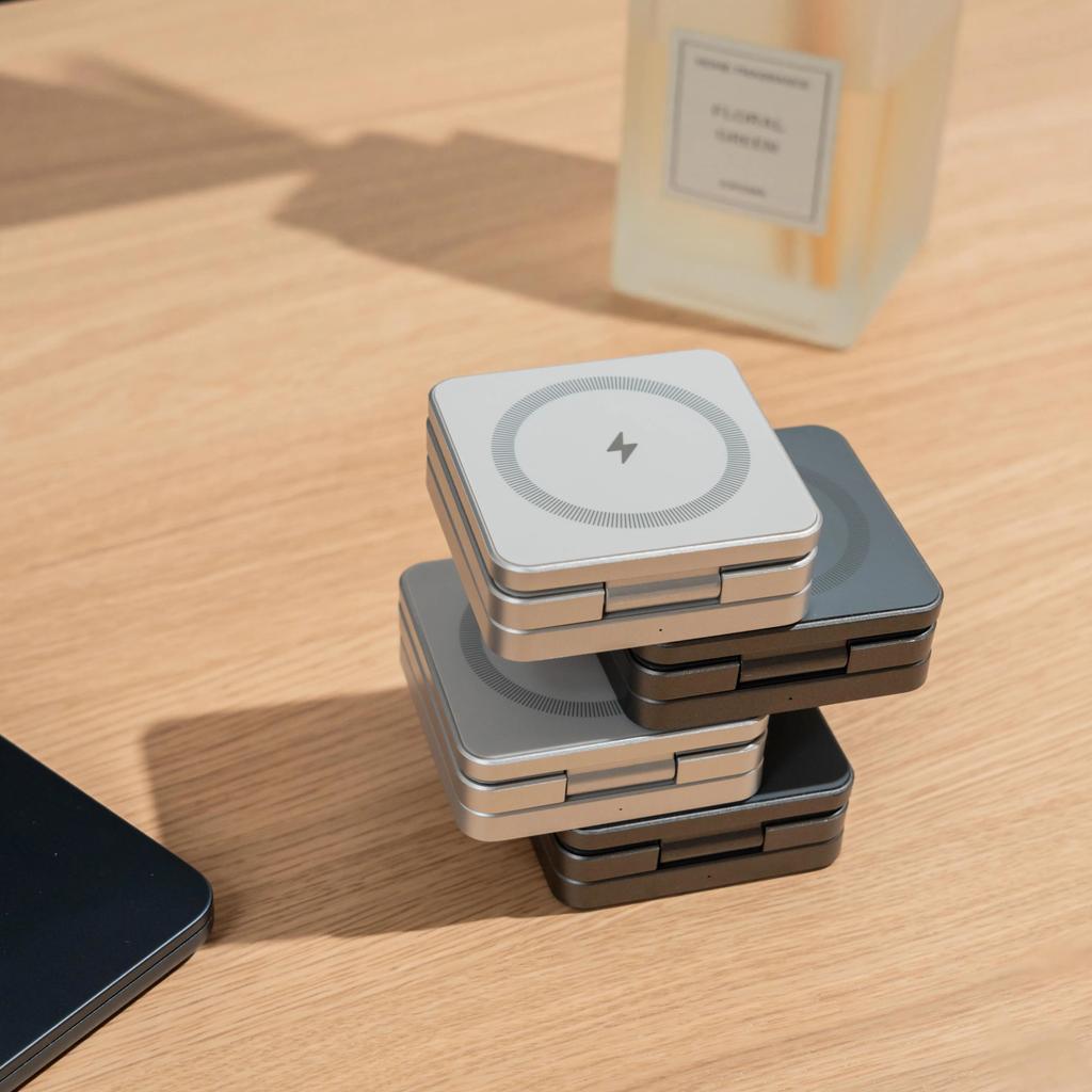 3 In 1 Foldable Magnetic 15W Wireless Charger Fast Charging Sation for iPhone 15 14 13 12 Pro/Max/Plus for Apple Watch 9/8/7/6/5