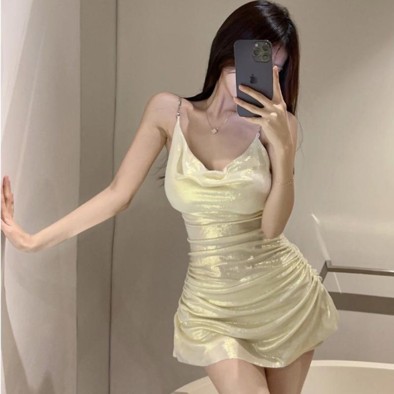 Damen Glänzendes Satin Slip Mini-Kleid Schalkragen Spaghettiträger Bodycon Raffung Partykleid Rückenfrei Nachtclub Cocktail Kurzes Kleid für Abend Clubwear