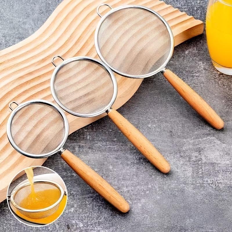 304Beechwood Handle Stainless Steel Skimmer Used for Baking In the Kitchen Fine Flour Sifting Sieve Household Kitchen Soy Milk Filter Baking Tool