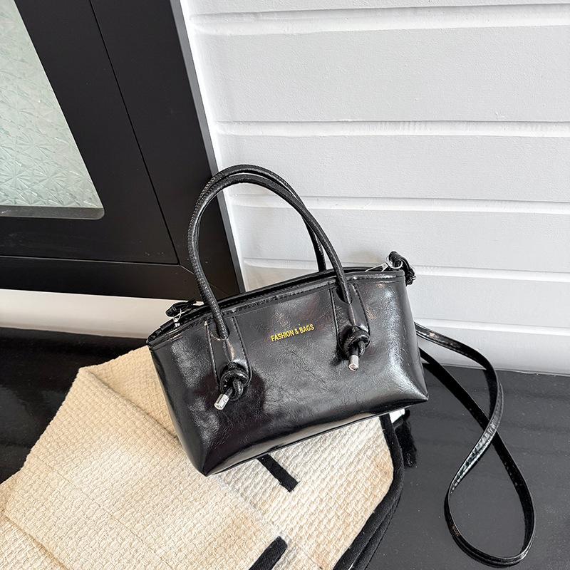 New retro niche design portable bucket bag temperament personality simple casual messenger bag bag women