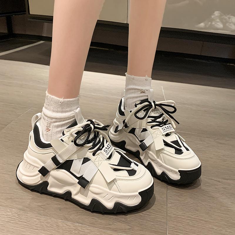 2025 Spring and Autumn New Fashionable Street Sponge Cake Shoes Mid Heel Thick Bottom Women Fashion Versatile Shoes