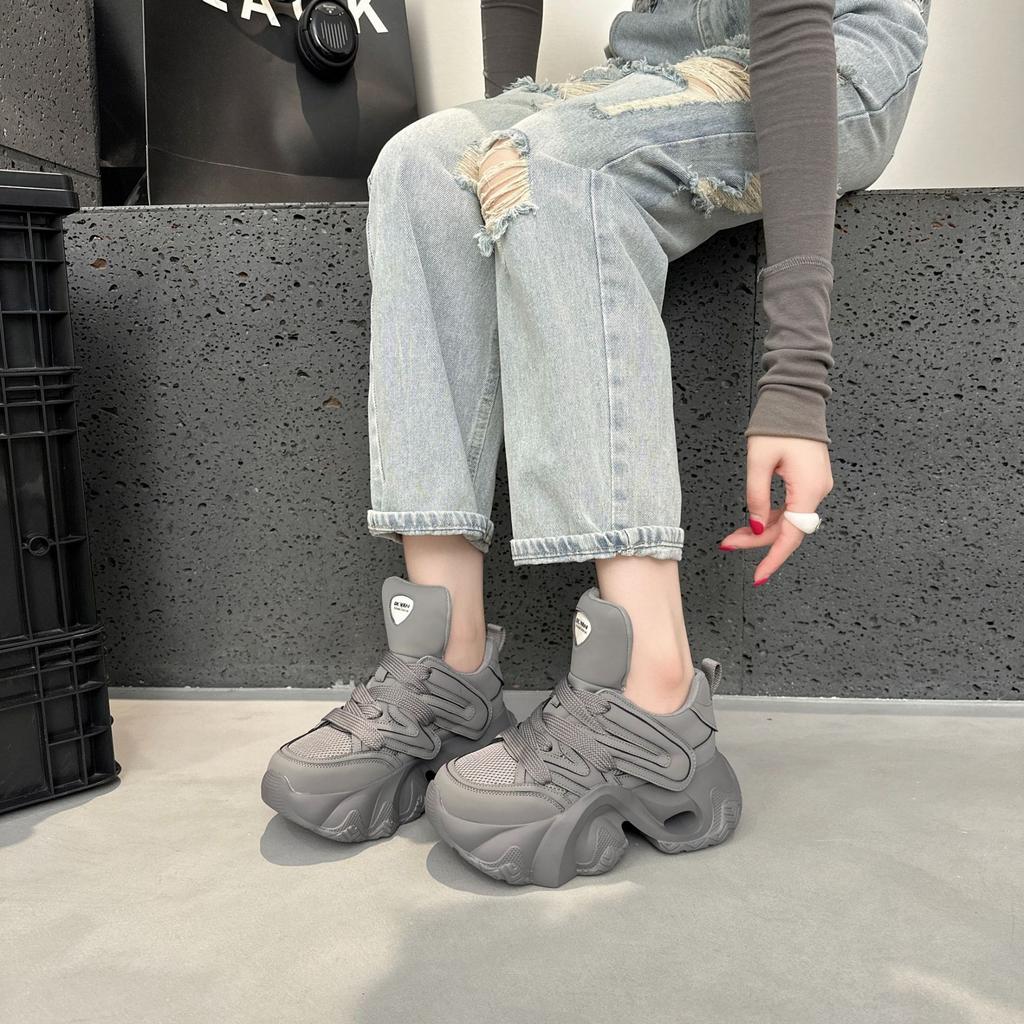 European Station Summer Breathable Hollow Daddy Shoes Women's 2025 New Thick-soled Height Increasing Lightweight Sports Casual White Shoes