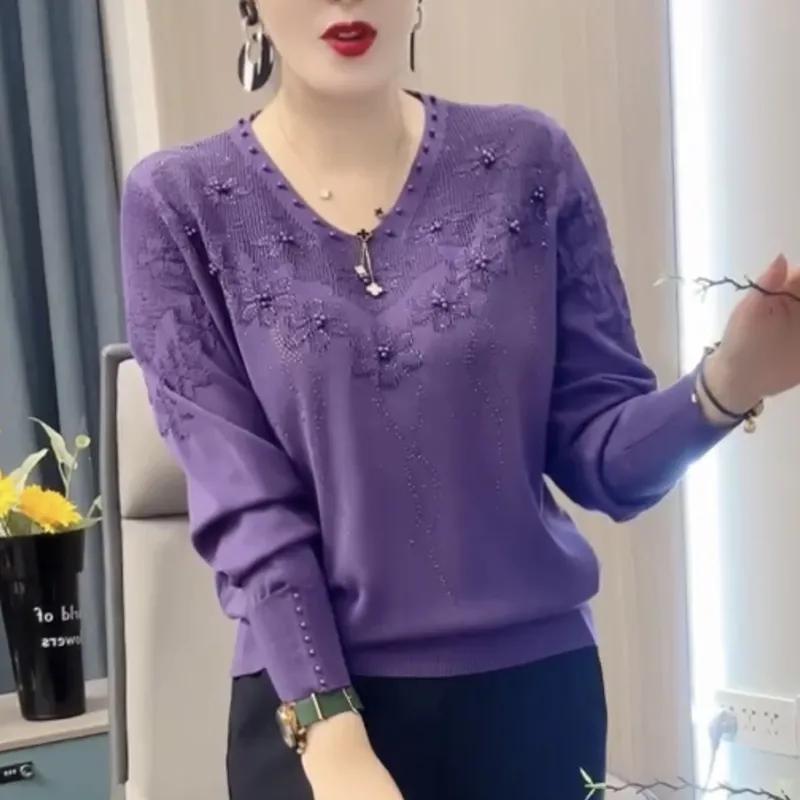 Women's Spring/Fall Long-Sleeve V-Neck Base Layer Sweater Elegant Knit Top Design