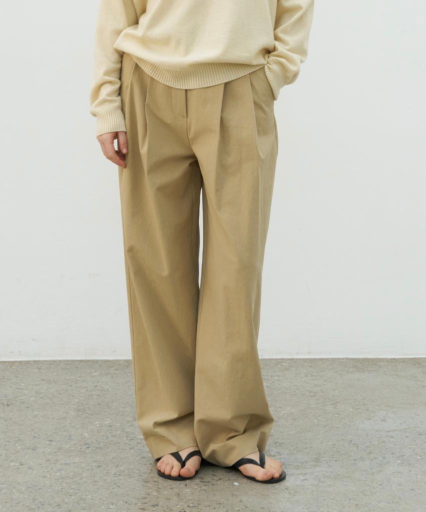 Nobeu Two-Tuck Pants_Beige