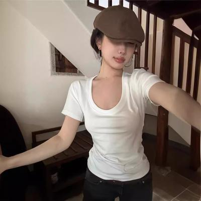Tops – T-shirts