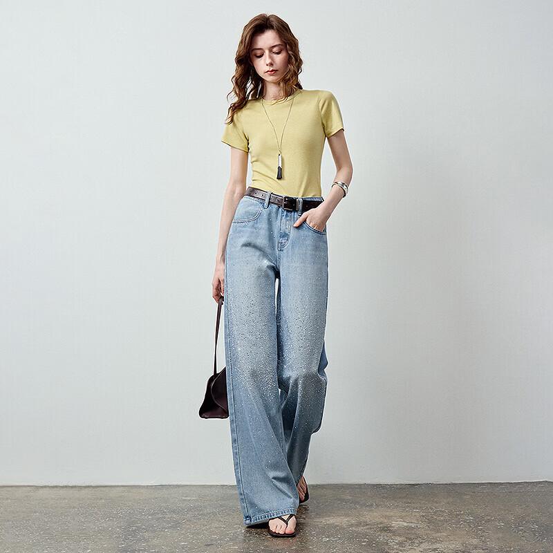 Damen Jeans mit Sternen-Verzierung, gerade, weiter Schnitt