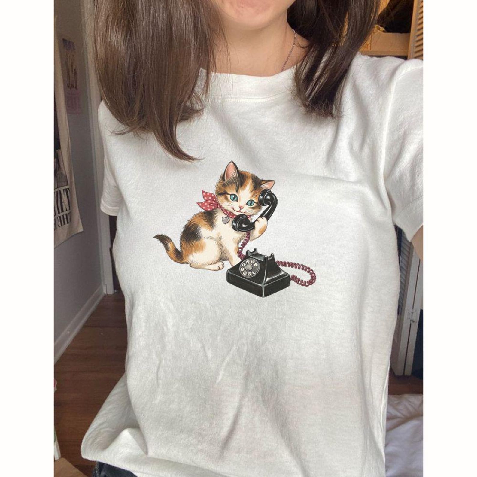 Vintage Cat Shirt, Kitten Retro Telephone Tee Gift | Funny Cat Lover T-Shirt for Women L