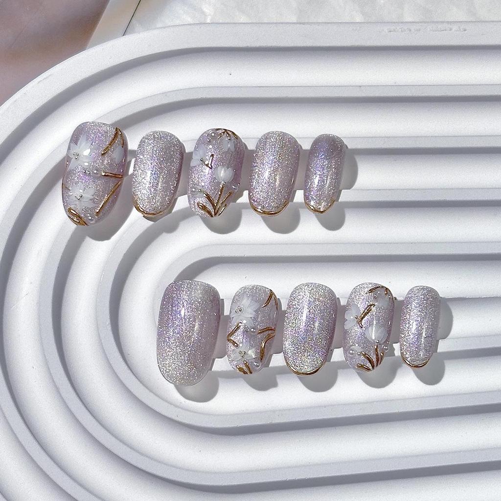 Hand-Painted Cat Eye Medium-Long Oval Nails: High-End Whitening, Wearable, Purely Handmade.