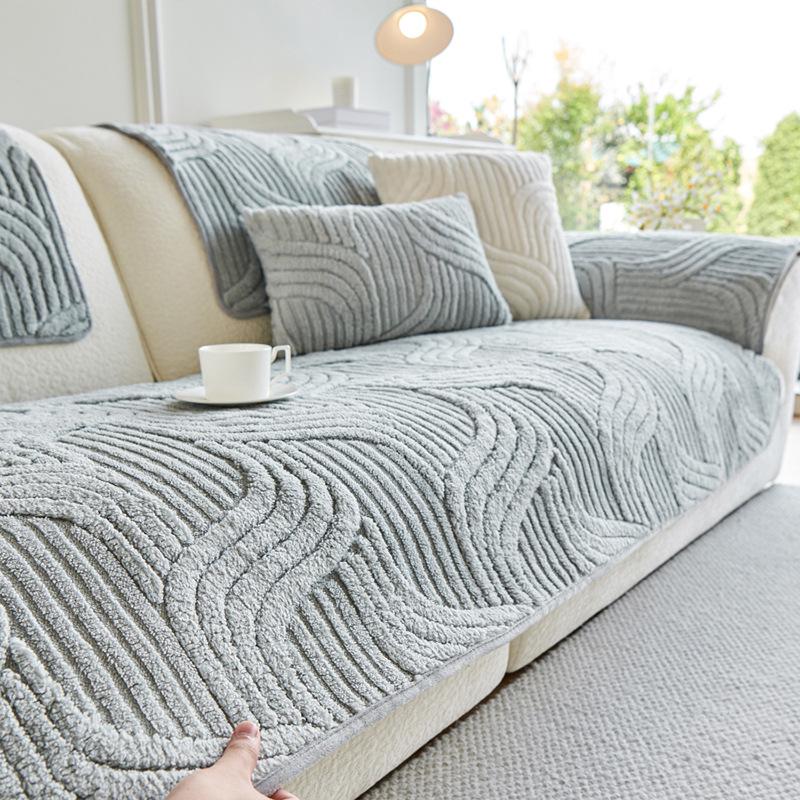 2025 New Plush Shu Cotton Velvet Sofa Cushion: Thickened, Non-Slip Cover for Autumn and Winter