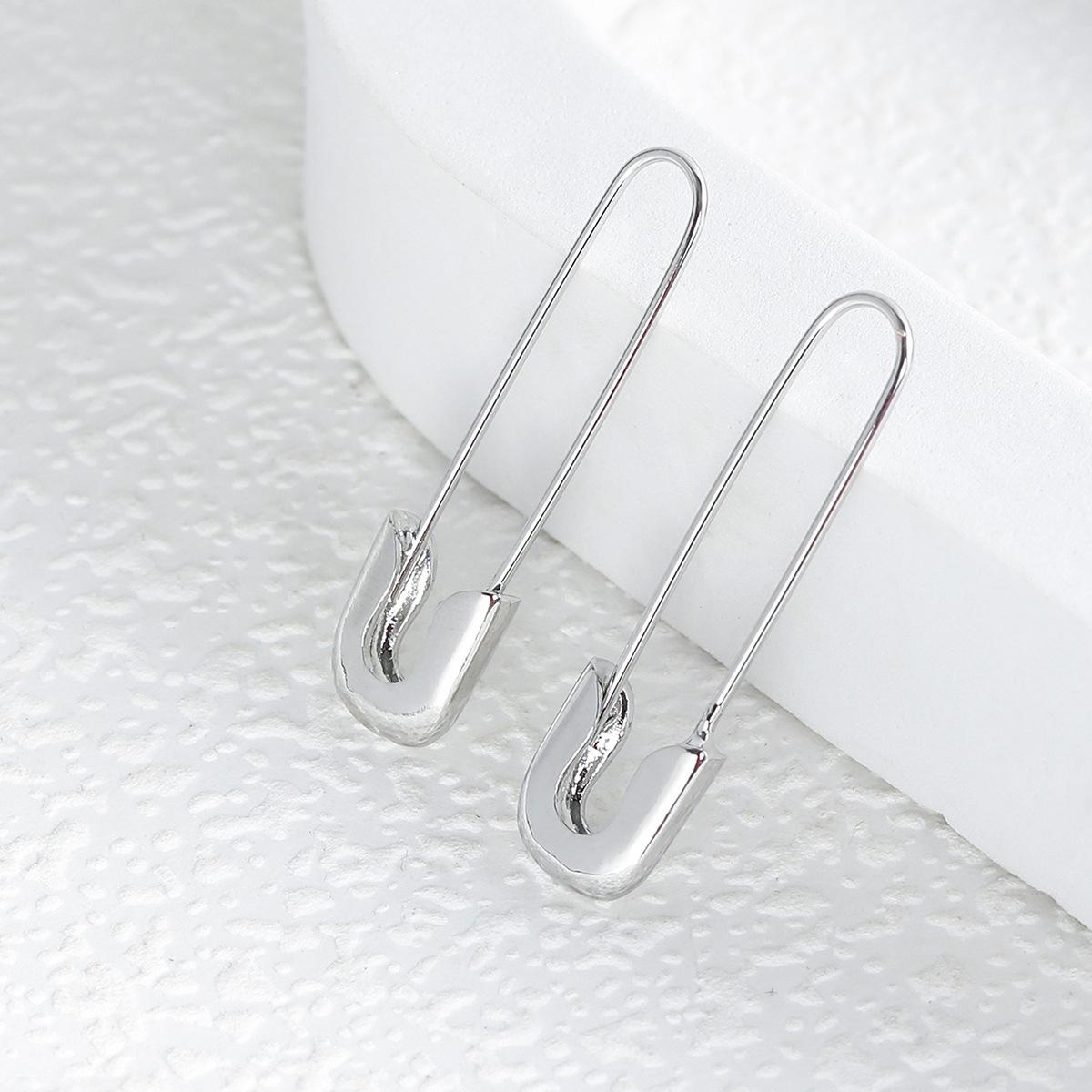 

Geometric Pin Elegant Earrings Fashionable Alloy Design For Summer 2022 срібний