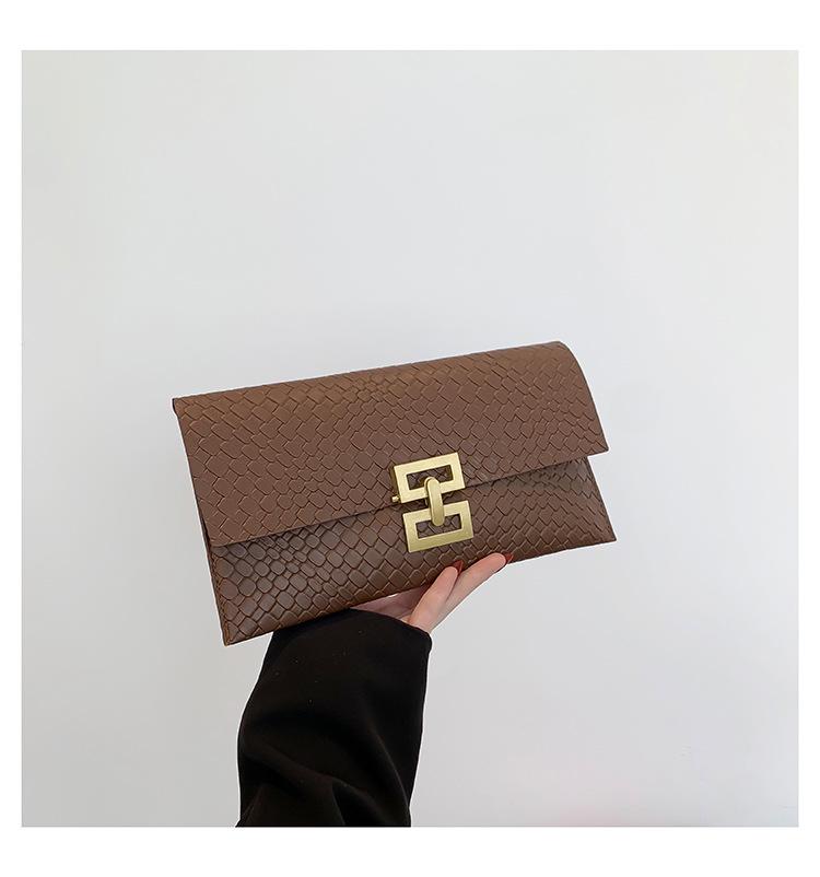 Women's Spring 2024 Slim Crocodile Pattern Clutch: Patent Leather Envelope Bag and Wallet