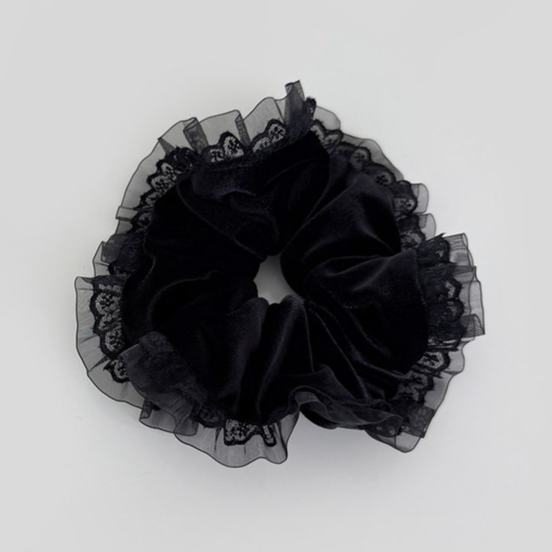 FANTASTIC PLANET Velvet Lace Scrunchie