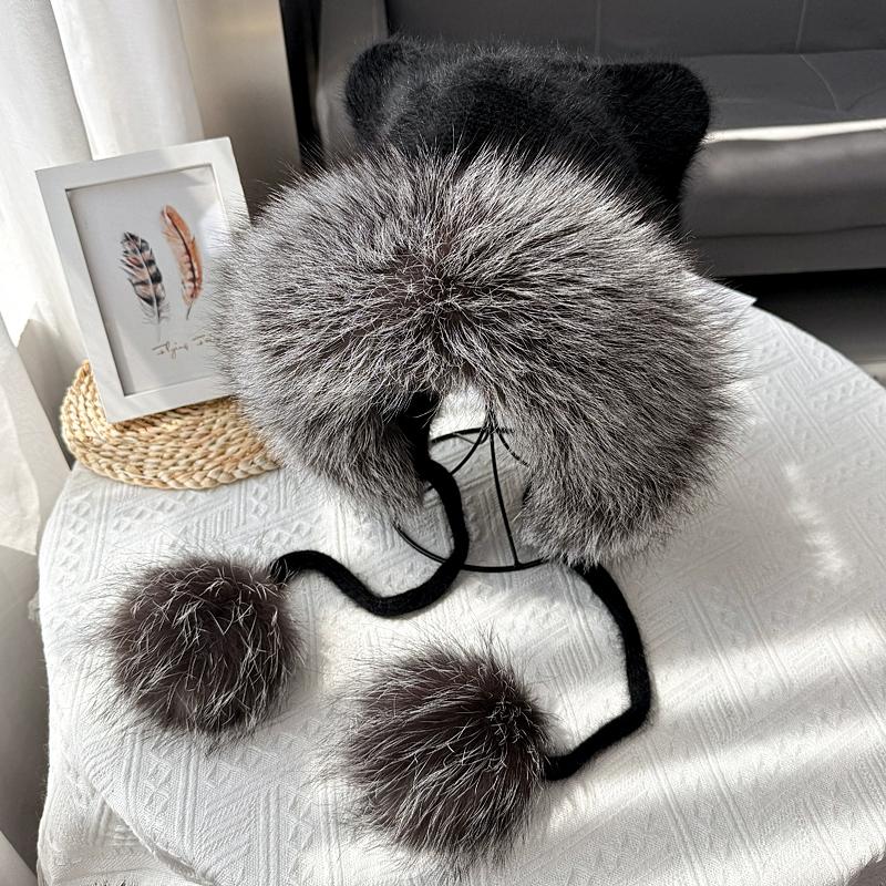 Koreanische Version der neuen Fuchspelzmütze für Damen, Herbst und Winter, niedliche Bärenstrickmütze, warmer Ohrenschutz, Pelzmütze lässt das Gesicht schmaler wirken