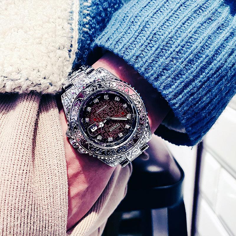 

Мужские роскошные деловые ретро часы 2025 рельефные креативные со стальным браслетом оригинальные кварцевые часы для мужчины водонепроницаемые часы Relogio full silver красный