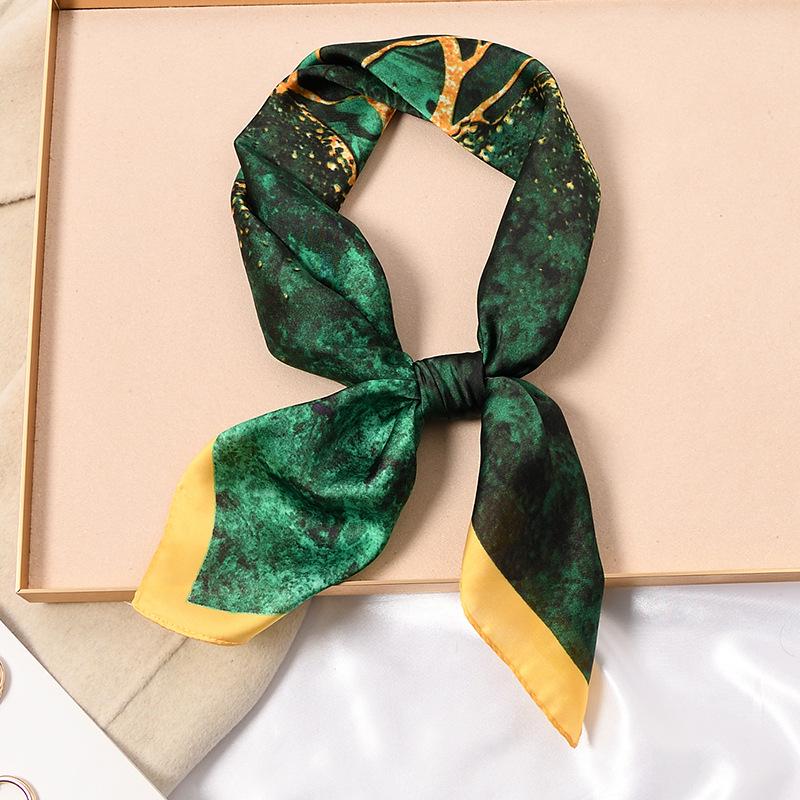 Vysoce kvalitní hedvábný šátek: 70cm Módní dámský čtvercový šátek, Celoroční, Lehký na jaro, podzim, léto, nebo jako stylový doplněk ke košili.