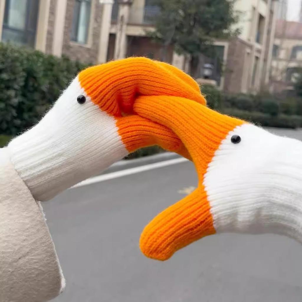 Winter Goose Gloves, Funny Novelty Animal Gloves with Thermal Soft Lining, Cute Goose Mittens Gift for Girl Friend Women