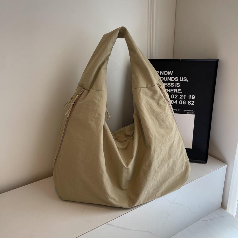 2025 Fashionable Women's Large Capacity Canvas Shoulder Tote Bag