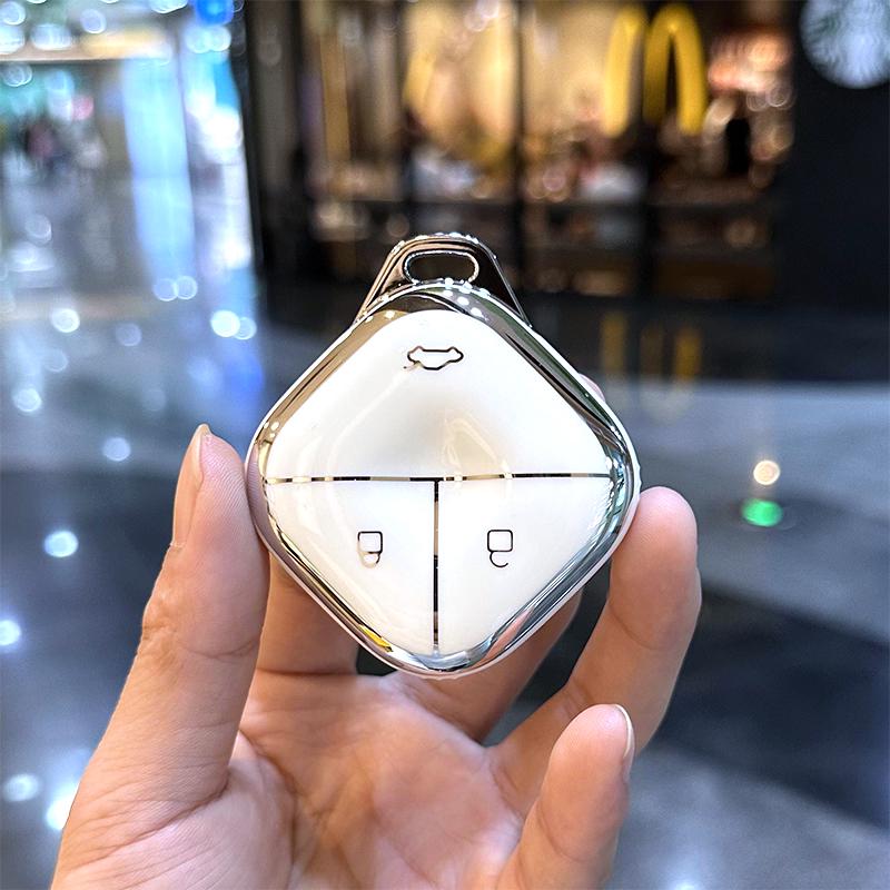 Wuling Bingo 2025 Key Cover: Women s Car Interior Decoration Bag with Buckle.