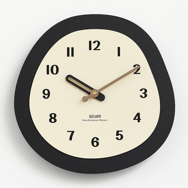 Simple Wall Clock Entrance Hall Swing Art Silent Clock Creative Bedroom Decoration Wall Watch Living Room Decoration Ornament