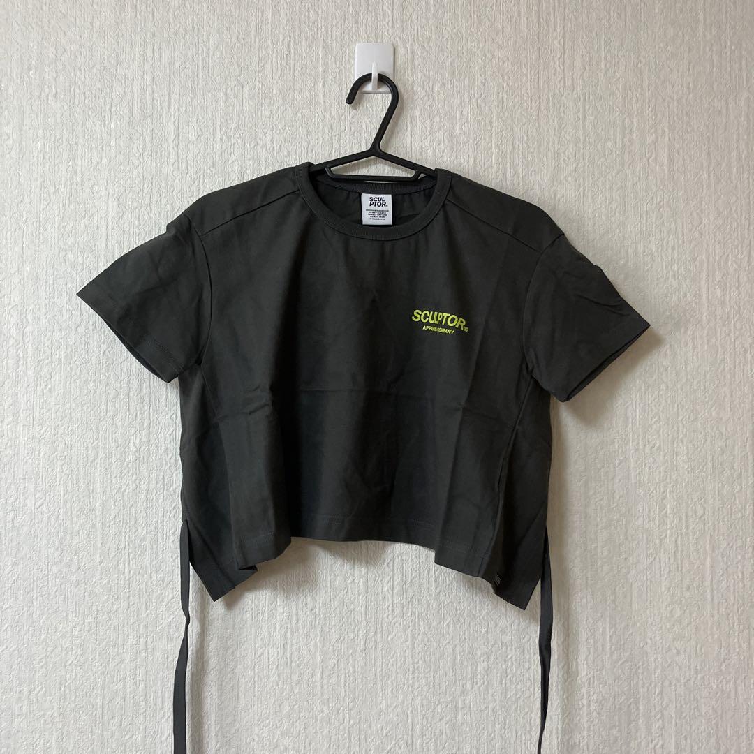 

[USED] SCULPTOR Backless Cropped T-Shirt in Gray