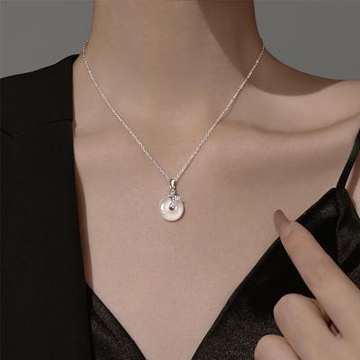 S999 Saf Gümüş Kalsedon Kelebek Barış Tokası Kolye Kadın Özel İlgi Tasarım Kolye Hafif Lüks Kolye