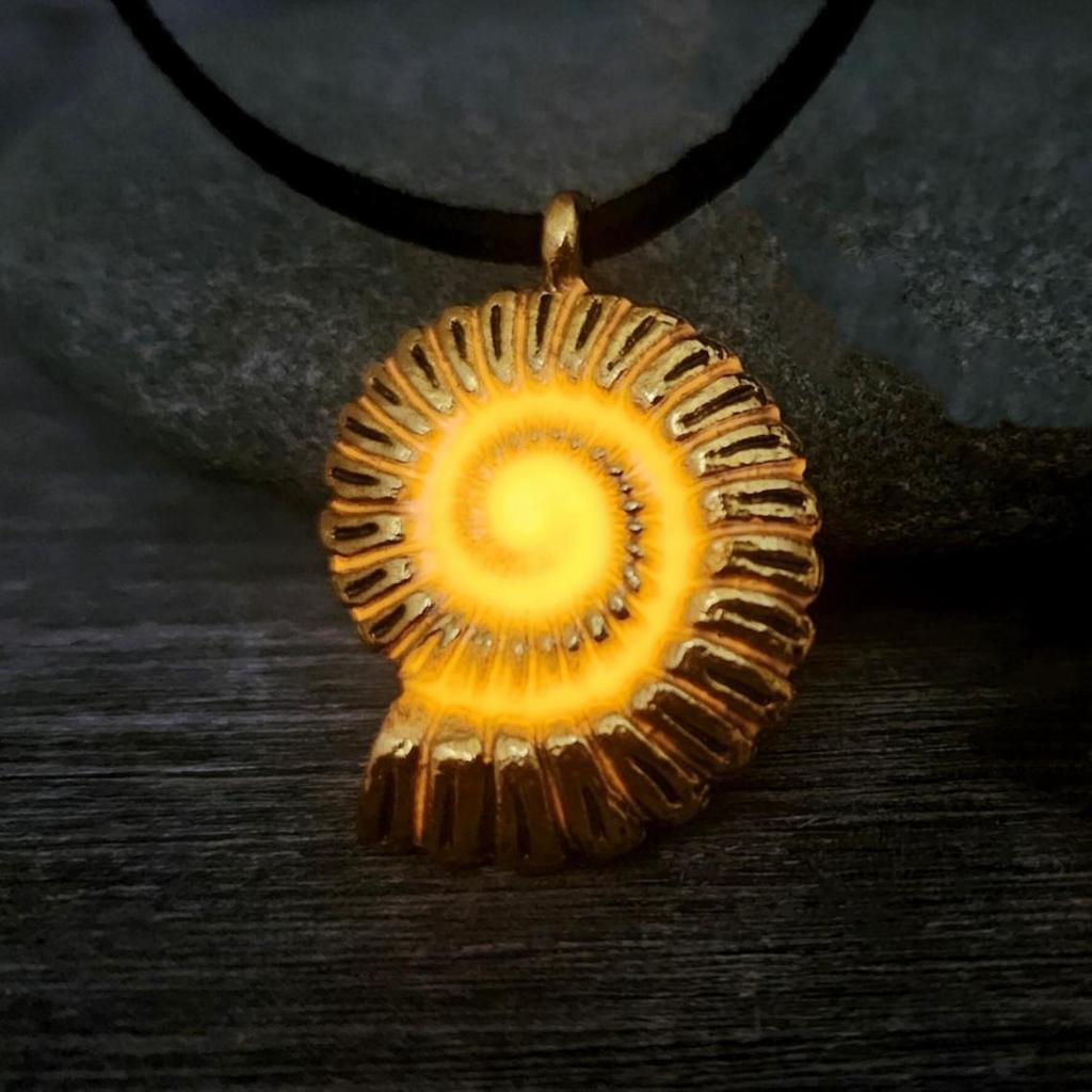Mermaid Shell Necklace With Orange Glow For Women Fashion Jewelry