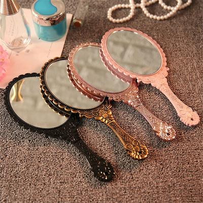 Portable Handheld Makeup Vanity Mirror Retro Carved Makeup Mirror Hand Mirror SPA Salon Compact Mirror Women Cosmetic Mirrors