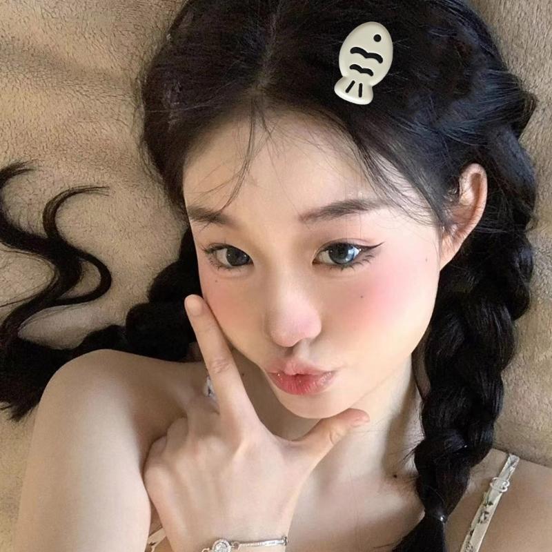 Delicate Fish Hairpins Resin Hairpin Cartoon Hair Clip Ornament Hairpieces Headwear For Everyday Wear Parties Or Cosplay