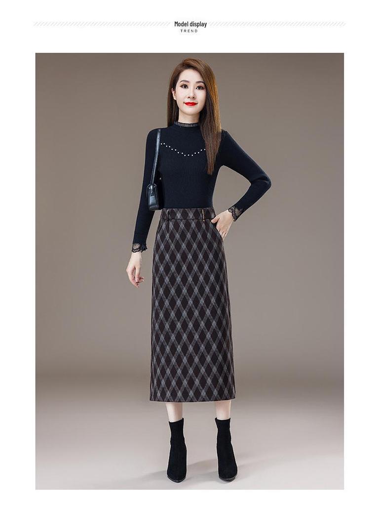 Women's Plaid Wool Hip-Hugging Half Skirt with Elastic Waist and Back Slit, 2025 Winter Collection