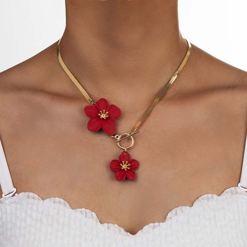 

Bohemian White Flower Flat Snake Bone Chain Pendant Necklace for Women Elegant Gold Color OT Chain Necklace Zircon Holiday Gift красный