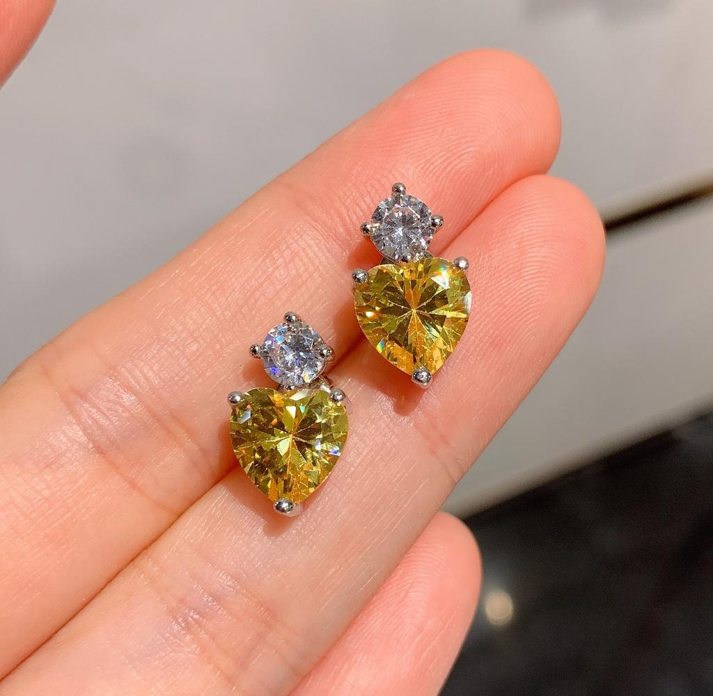 Jewelry Retro Colored Treasure With Diamonds Simulation Yellow Diamond Love Heart Pendant Love Stud Earrings Temperament Gift Women