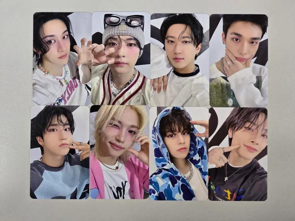 STRAY KIDS Celebrate Real Touch Poka