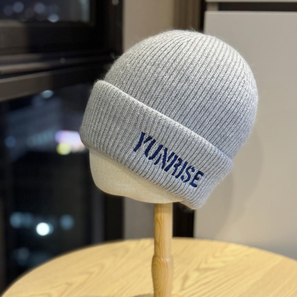 Bestickte Wollmütze für Herren im Winter Koreanische Version Vielseitig Verdickt und Warm Großer Kopfumfang Kältehut für Paare Trendig