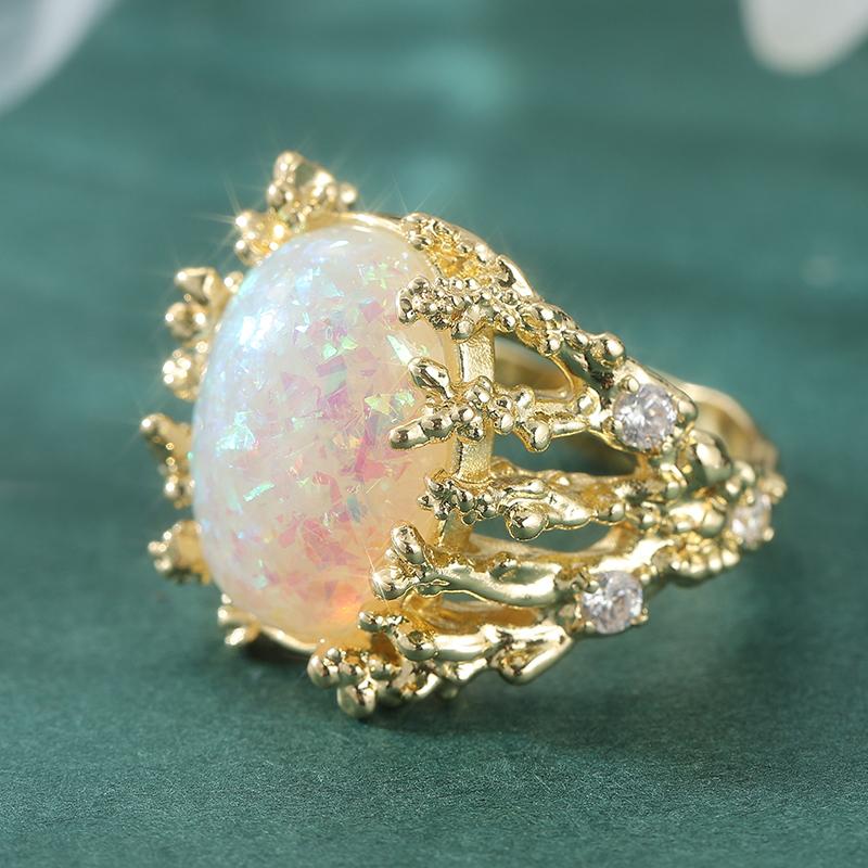 Elegant Luxury Oval Synthetic Opal Golden Plated Coral Ring for Women Fashion Delicate Banquet Wedding Jewelry Accessories Gifts