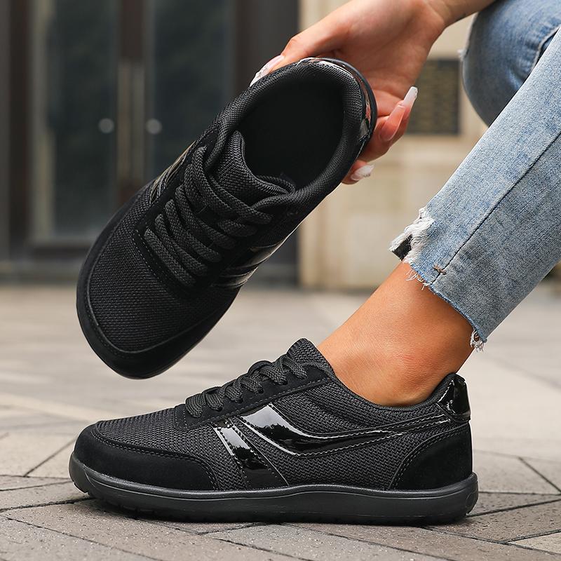 New Wide Toe Women Shoes Casual Soft Sole Wide Last Shoes Walking Sneakers Breathable  Mesh Comfortable Lace Up Barefoot Shoes