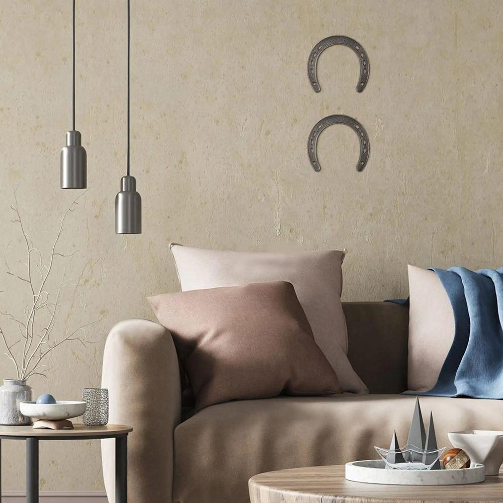 New 1Pcs Durable Cast Iron Horseshoe Decoration Unique Design Rustic Style Home Ornament Vintage Wall Hanging Wall Sculpture