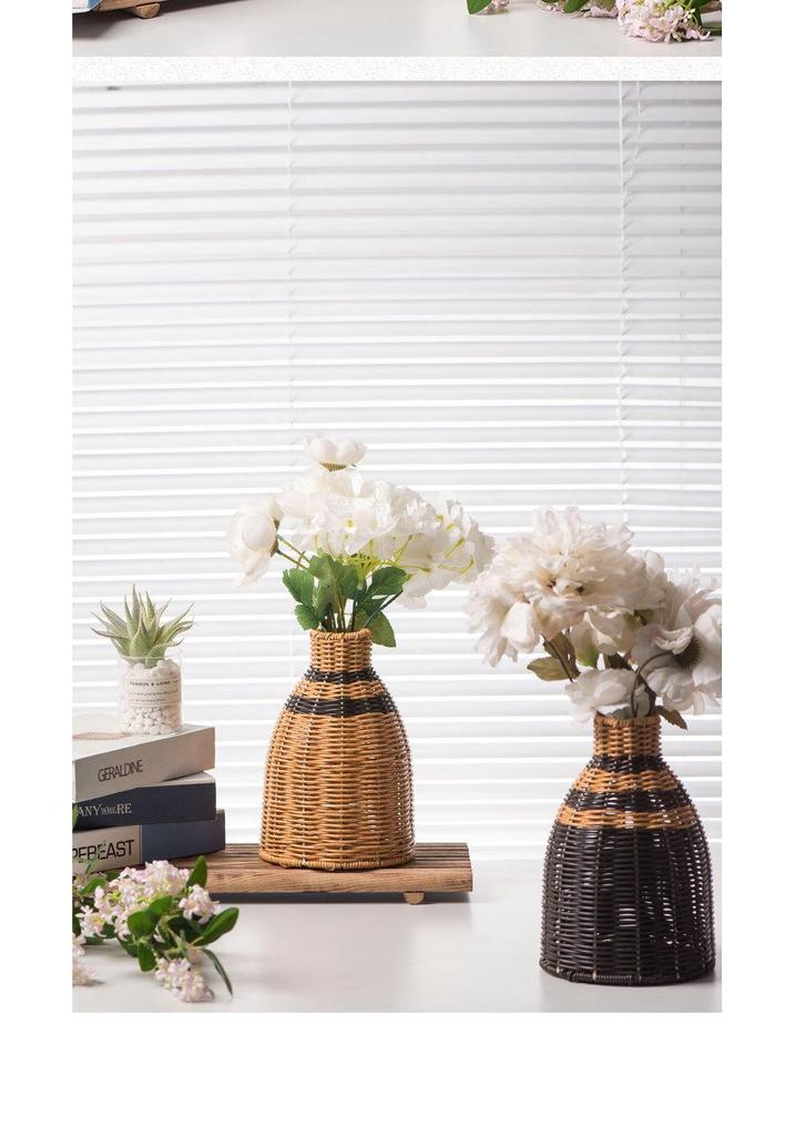 Hand-Woven Vintage Rattan-Style Vase: High-End Living Room Decor for Dried Flowers