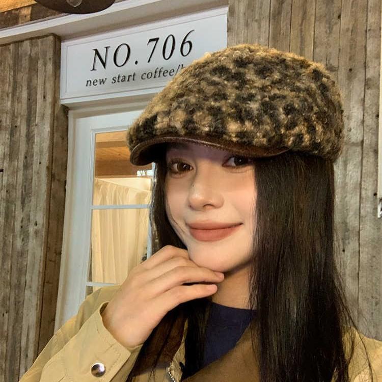 Retro Leopard Print Plush Forward Hat Autumn and Winter Hat Women's Big Head Circumference Showing Face Little Hot Girl Style Beret
