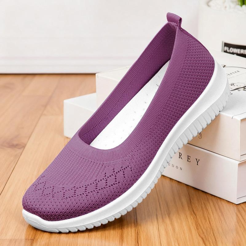 Chaussures pour femmes nouvelles chaussures pour femmes chaussures décontractées respirantes en maille tissée à la mouche chaussures en tissu à semelle souple grande taille chaussures légères à enfiler chaussures de mère