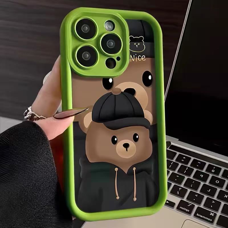 Cute brown bear is suitable for iphone17pro mobile phone case Apple 15/14 Europe and America 13promax new 16.