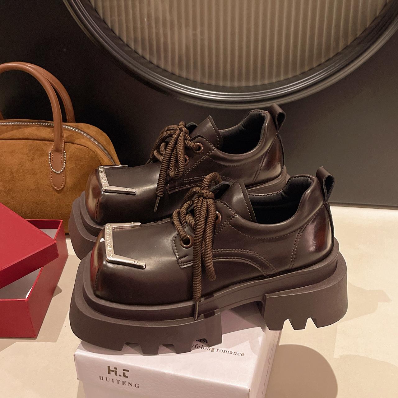 European and American evening neutral hip-hop single shoes women s spring new niche design comfortable and non-slip small leather shoes 40 5667₽