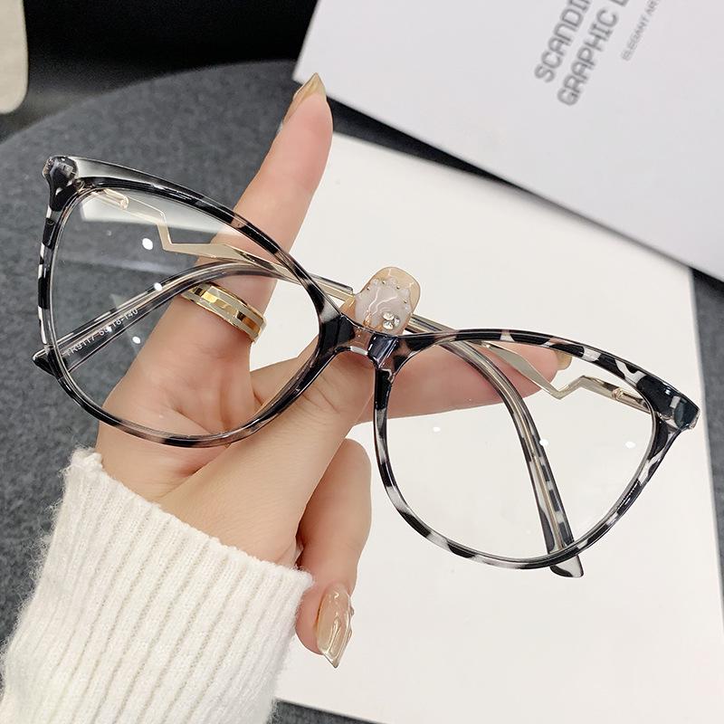 

Trendy TR90 Tortoiseshell Gradient Frame Glasses