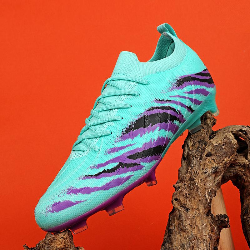 New World Cup Messi football shoes for boys and girls, teenage students, spikes, light training grass sports shoes