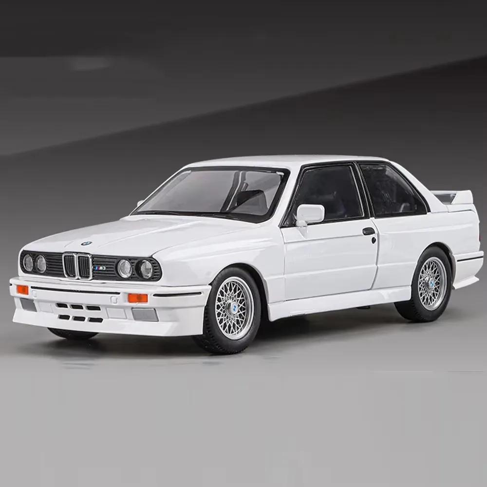 1:24 LADA 2106 M3 Model Toys Diecast Alloy Car 6 Doors Opened Sound Light Pull Back Rubber Tires Miniature Vehices Collect Gifts