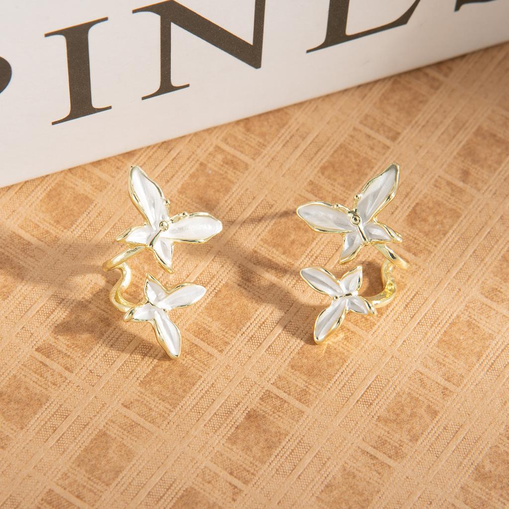 French Retro Super Fairy Temperament Double Butterfly Earrings, High-End Exquisite Daily Earrings, Earrings.